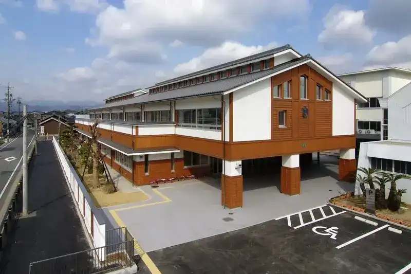 亀山中学校 体育館